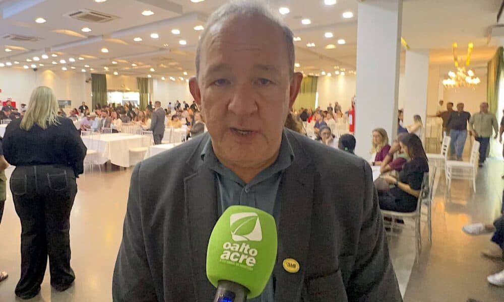 Tensão na Aleac: Governo e Servidores da Saúde Discutem PCCR Com Prazo Garantido Imagem do artigo