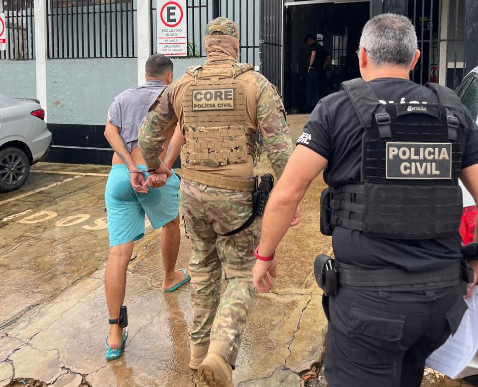 Operação Olho de Hórus: Polícia Civil Apreende Motocicleta e Cumpre Mandados em Senador Guiomard Operação Olho de Hórus: Polícia Civil Apreende Motocicleta e Cumpre Mandados em Senador Guiomard
