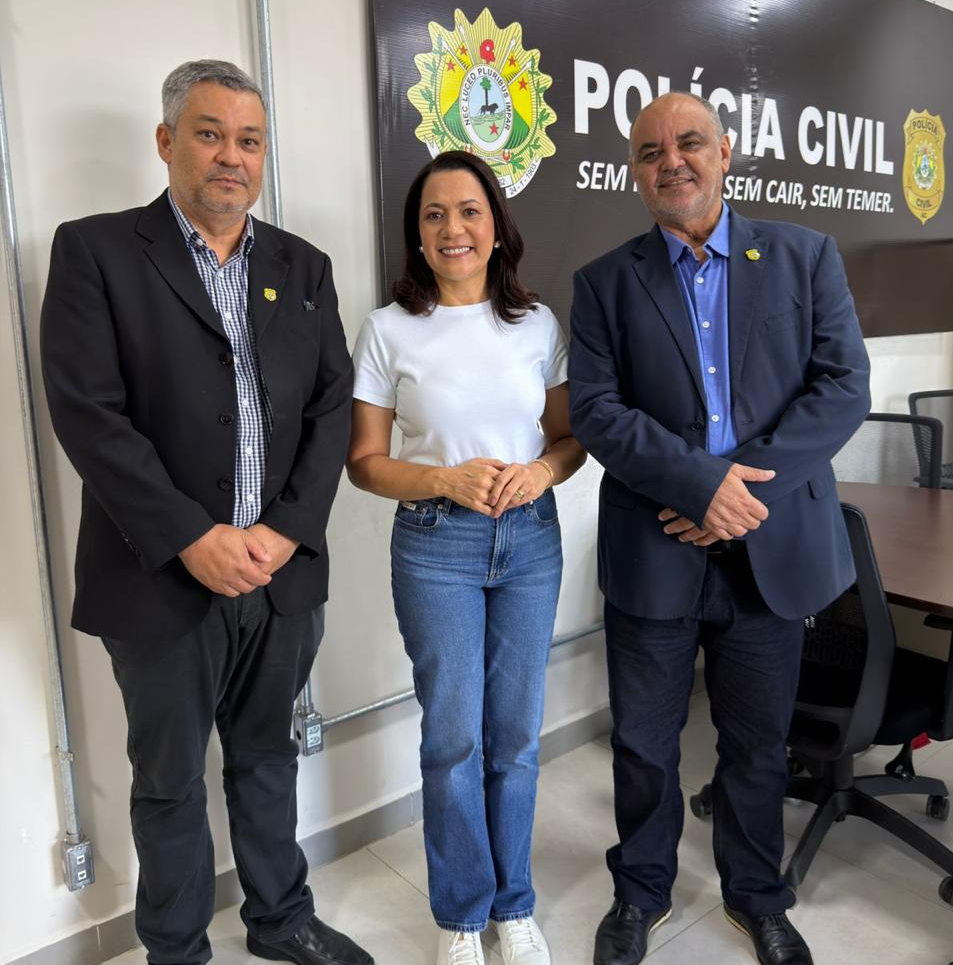 Vice-governadora Mailza Assis Reconhece Trabalho da Polícia Civil do Acre Vice-governadora Mailza Assis Reconhece Trabalho da Polícia Civil do Acre