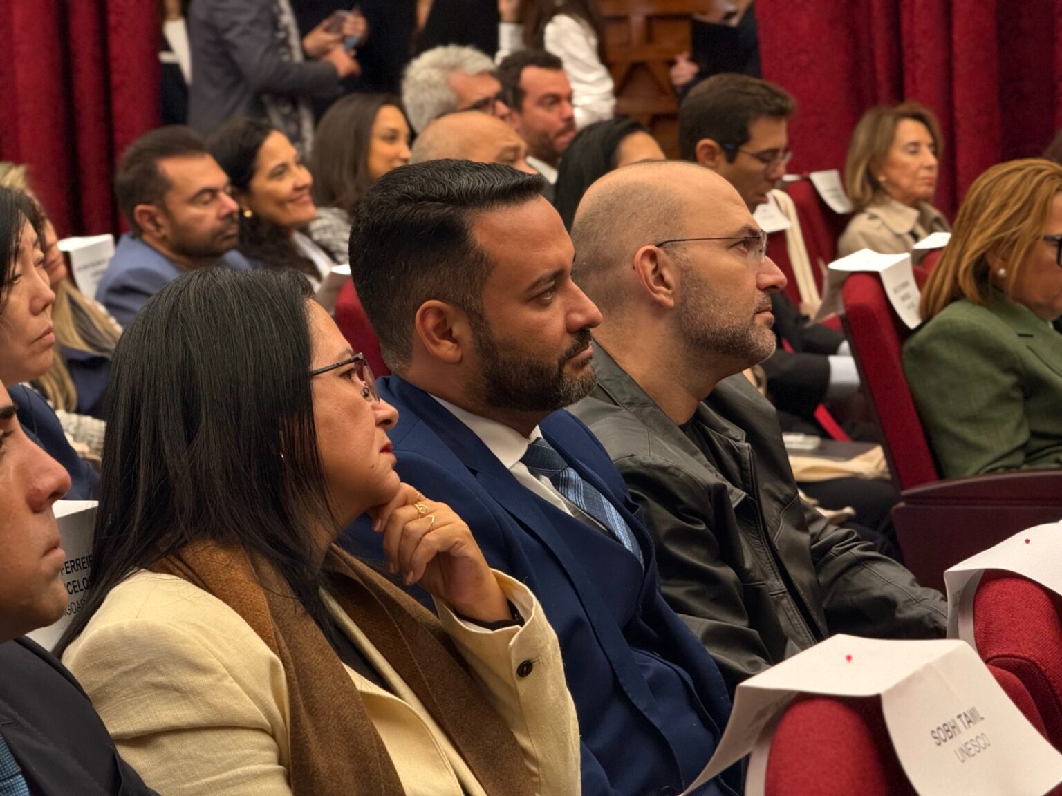 Aberson Carvalho em Sevilha: Representando o Acre em Debate Educacional Aberson Carvalho em Sevilha: Representando o Acre em Debate Educacional