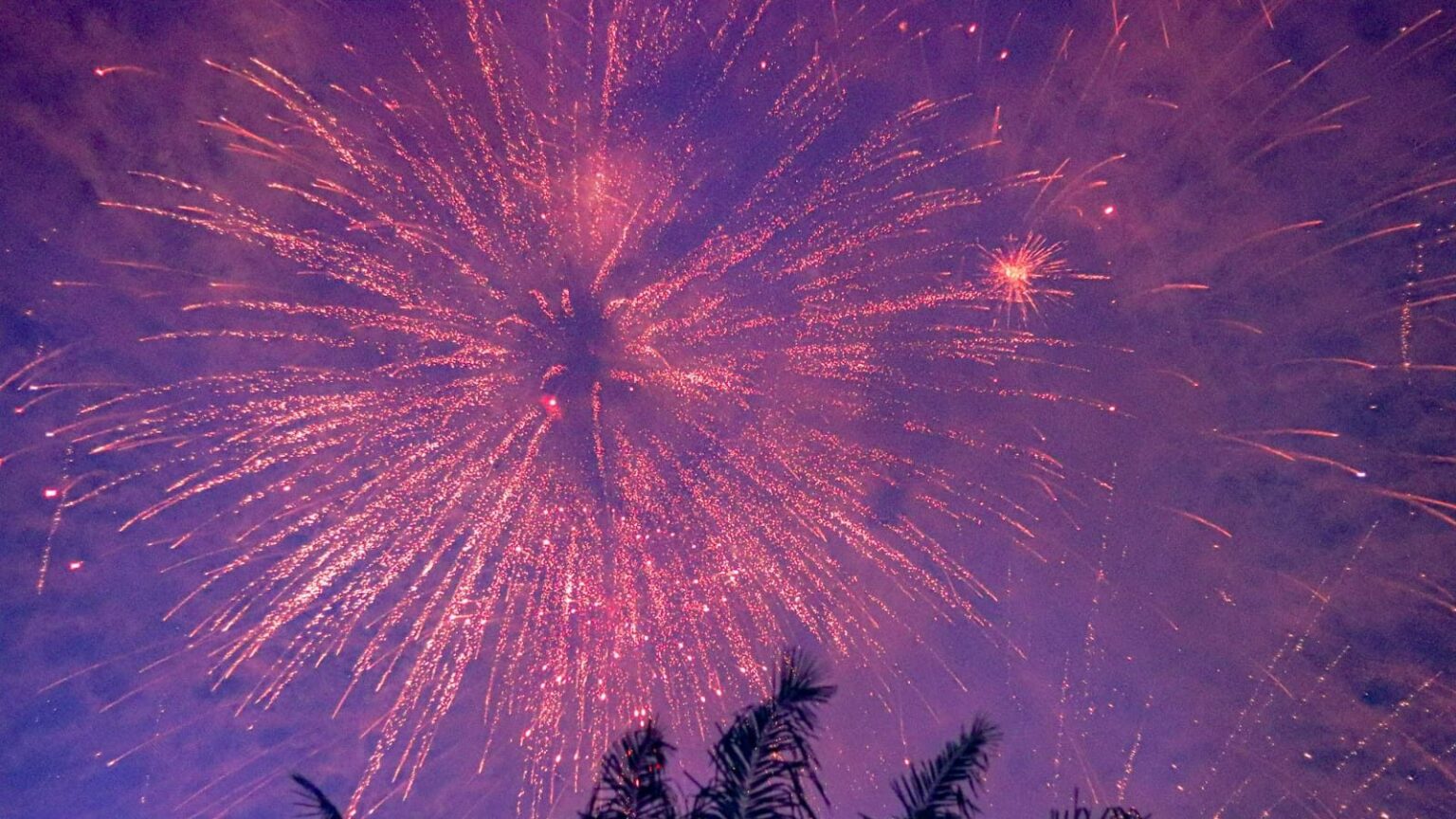 Festa de Réveillon em Rio Branco: Celebração Familiar e Queima de Fogos na Praça da Revolução