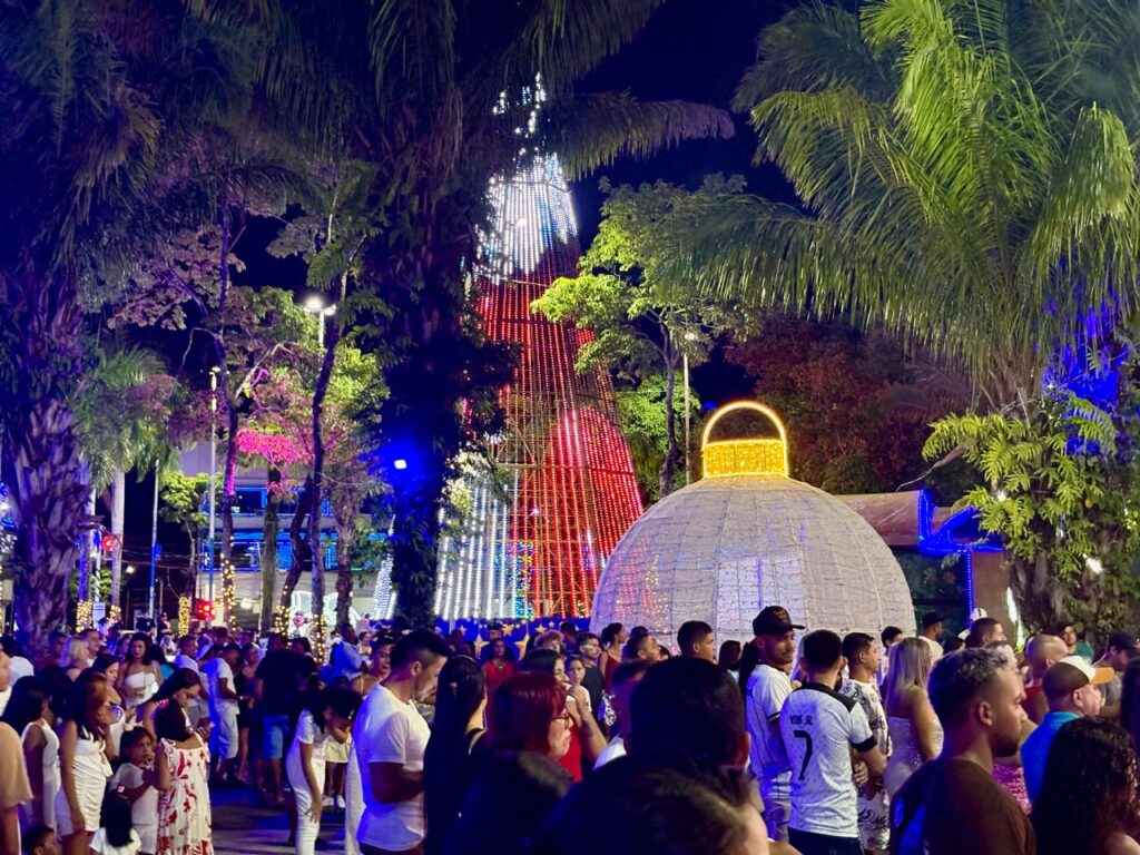 Rio Branco celebra Ano Novo com grande festa na Praça da Revolução