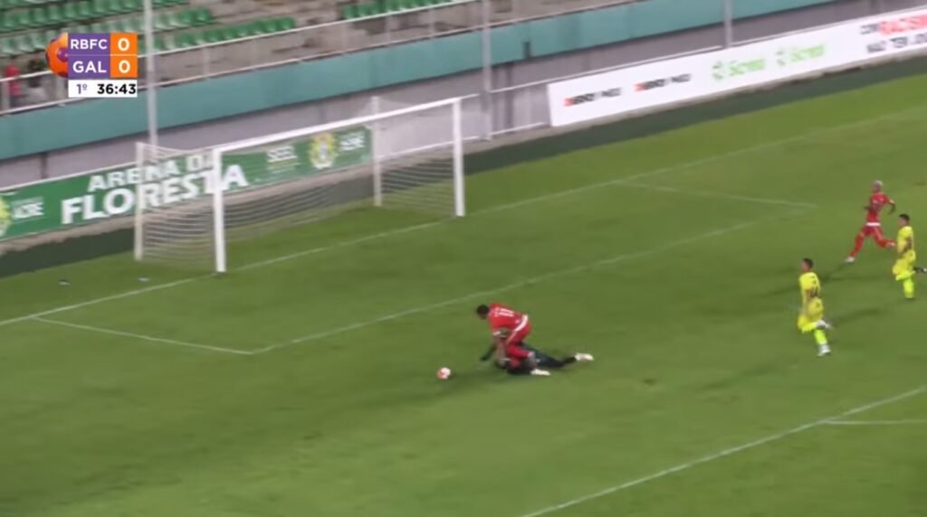 Técnico elogia atuação do Rio Branco-AC no primeiro tempo, mas aponta falhas na derrota Técnico elogia atuação do Rio Branco-AC no primeiro tempo, mas aponta falhas na derrota