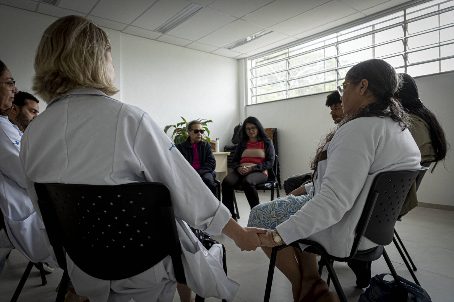 Terapia em Grupo para Enlutados em São Paulo: Um Caminho para a Cura Emocional