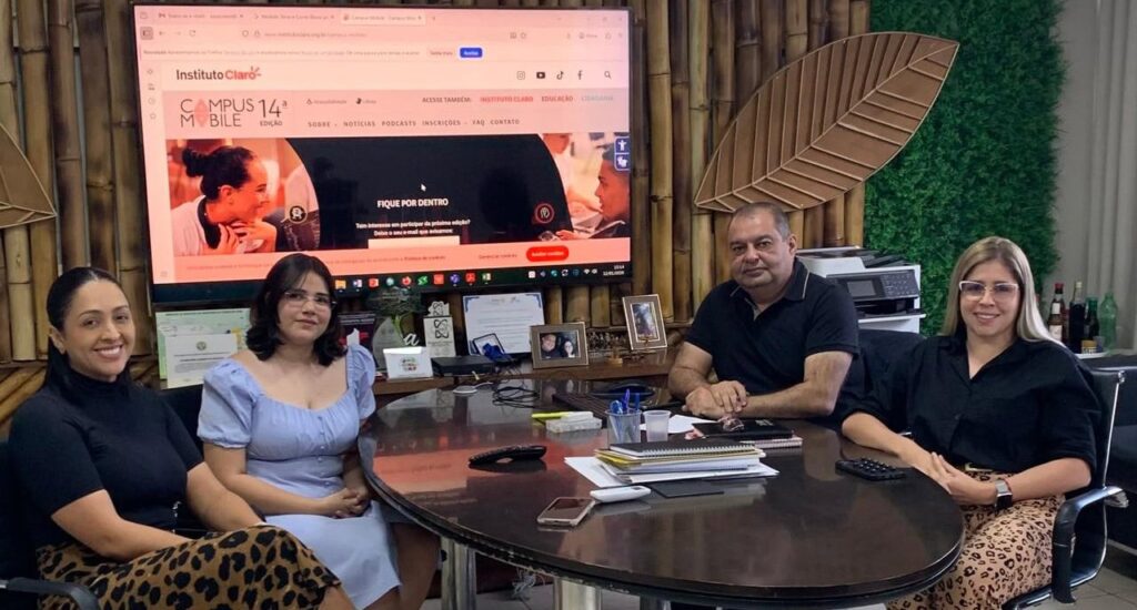 Universitária do Acre Brilha em Evento Nacional de Inovação com Apoio Governamental