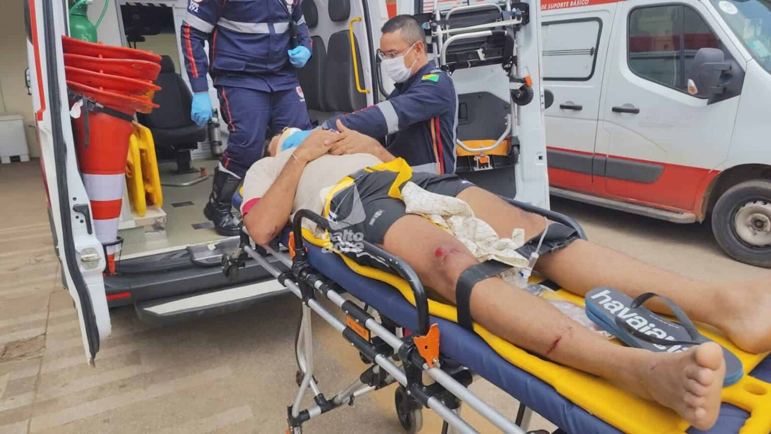 Acidente de Motocicletas Deixa Três Feridos no Bairro Vitória em Rio Branco
