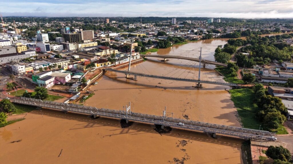 Rio Acre Atinge 15,35 Metros: Alerta para Comunidades Ribeirinhas em Rio Branco