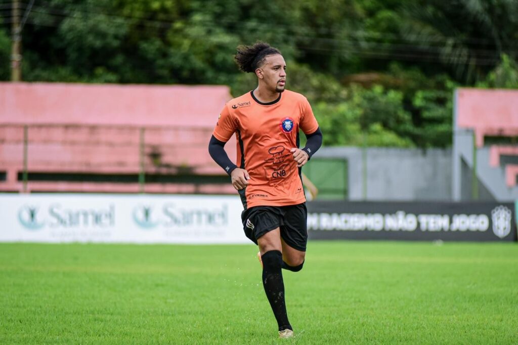 Rio Branco-AC Anuncia Retorno de Meia Campeão Acreano: Thiago Dunha de Volta ao Estrelão