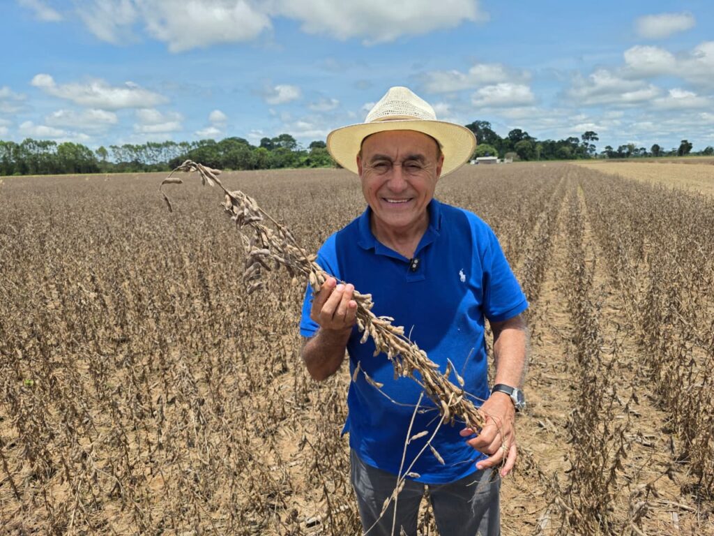 Tião Bocalom Visita Plantio de Soja em Brasileia: Um Olhar sobre o Desenvolvimento Agrícola