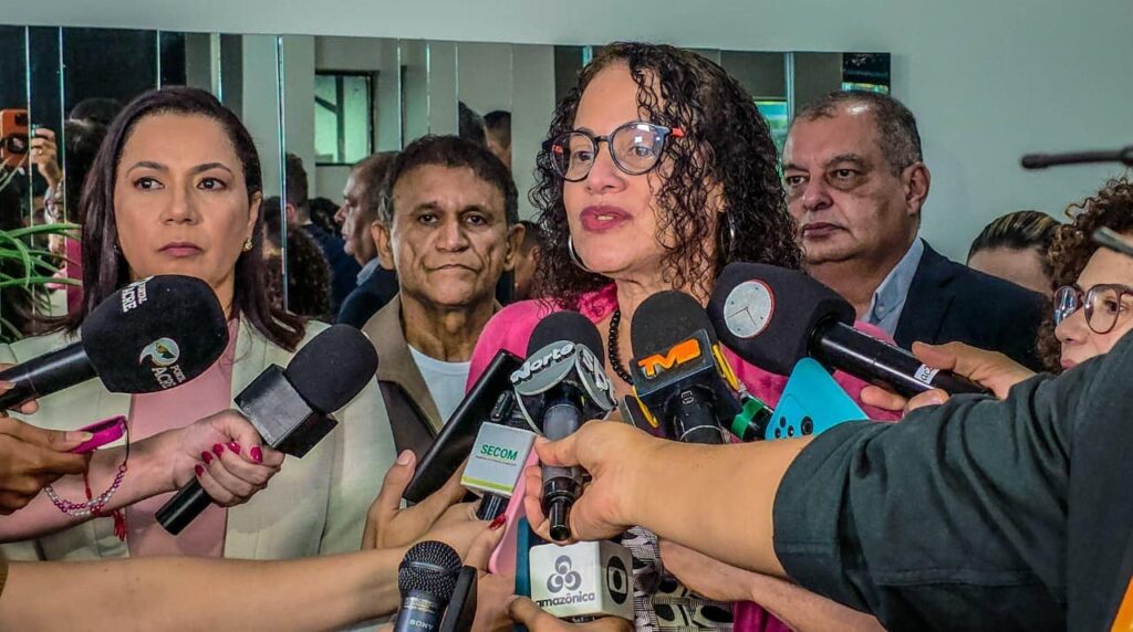 Ministra Luciana Santos Anuncia R$ 109 Milhões em Investimentos em Tecnologia no Acre