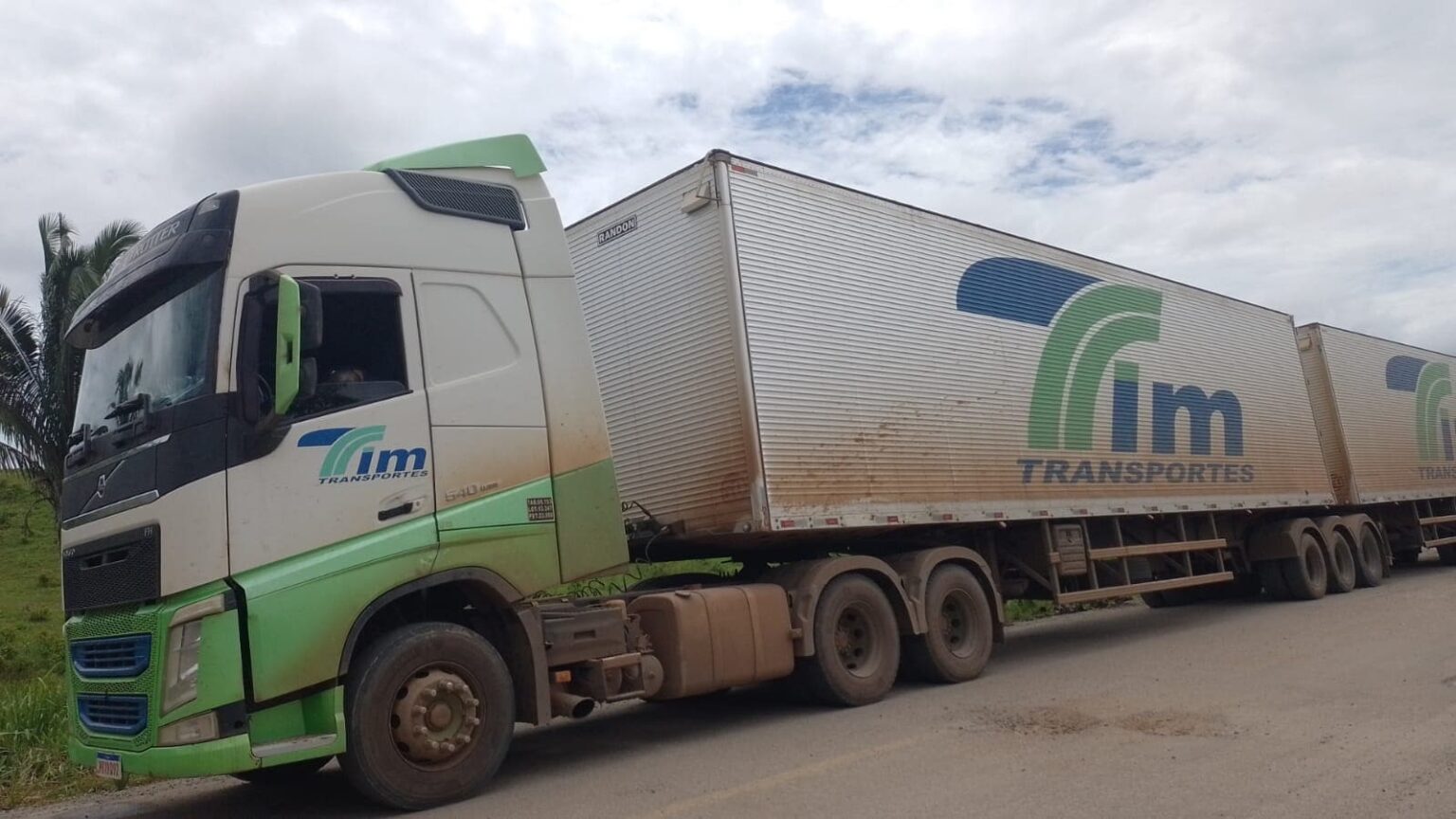 Motorista é Encontrado Sem Vida Dentro de Caminhão no Acre