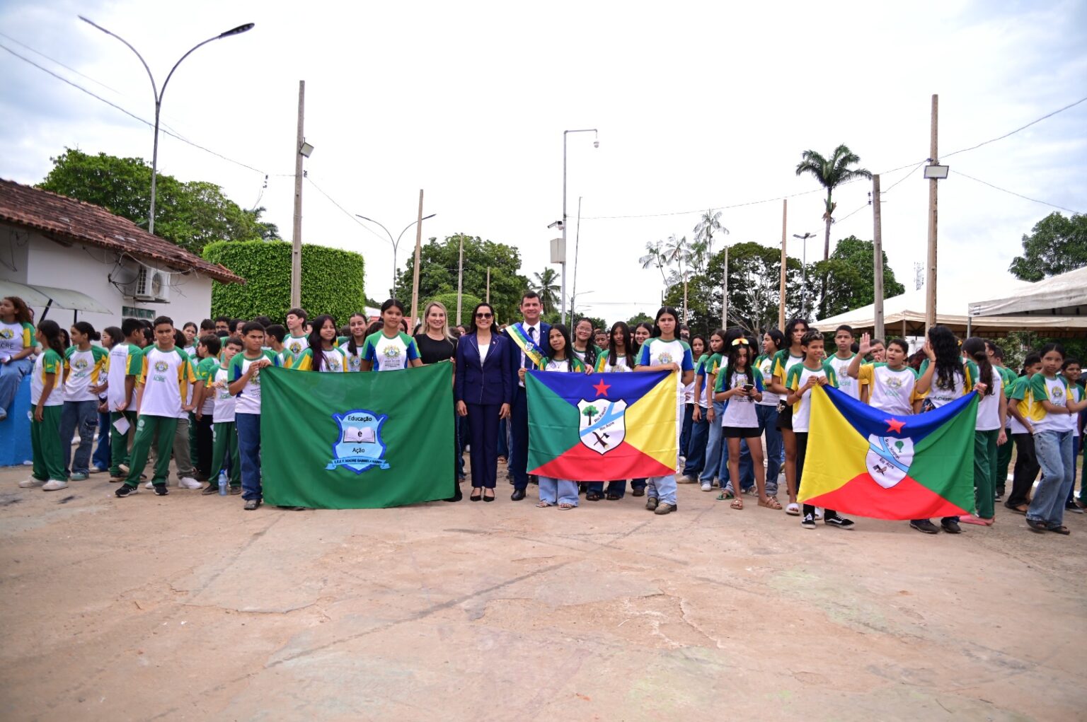 Vice-Governadora Mailza Celebra os 121 Anos de Xapuri com Ato Cívico Emocionante