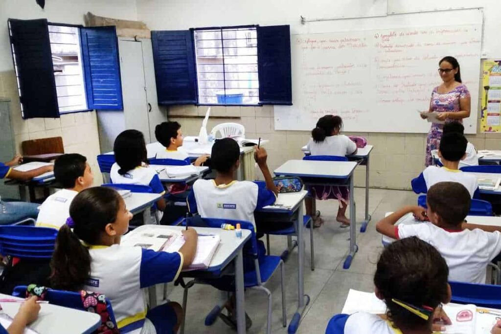 Educação Financeira nas Escolas de Rio Branco: Um Novo Marco para o Ensino Público