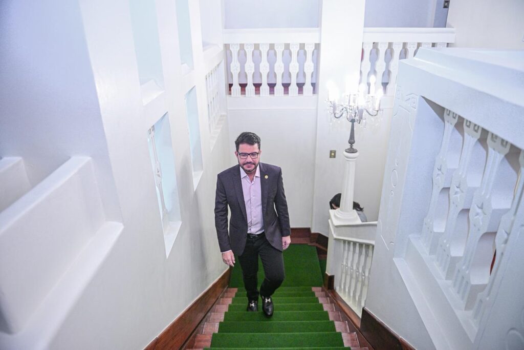 Gladson Camelí Reflete sobre sua Gestão: ‘Sempre Guiado pelo Melhor para a População’ Gladson Camelí Reflete sobre sua Gestão: 'Sempre Guiado pelo Melhor para a População'