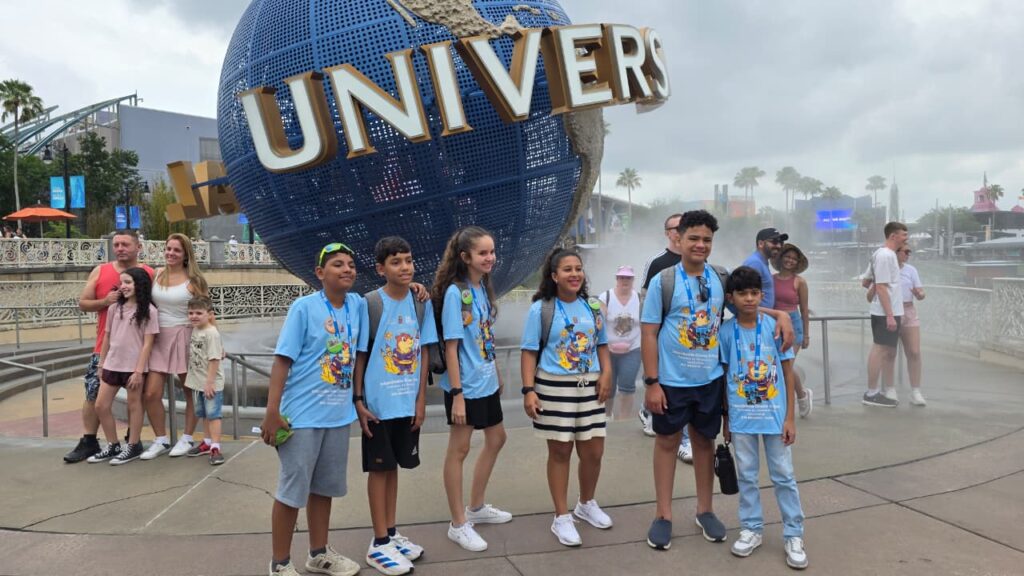 Estudantes da Educação Municipal Têm Dia de Aventura e Tecnologia na Universal Studios