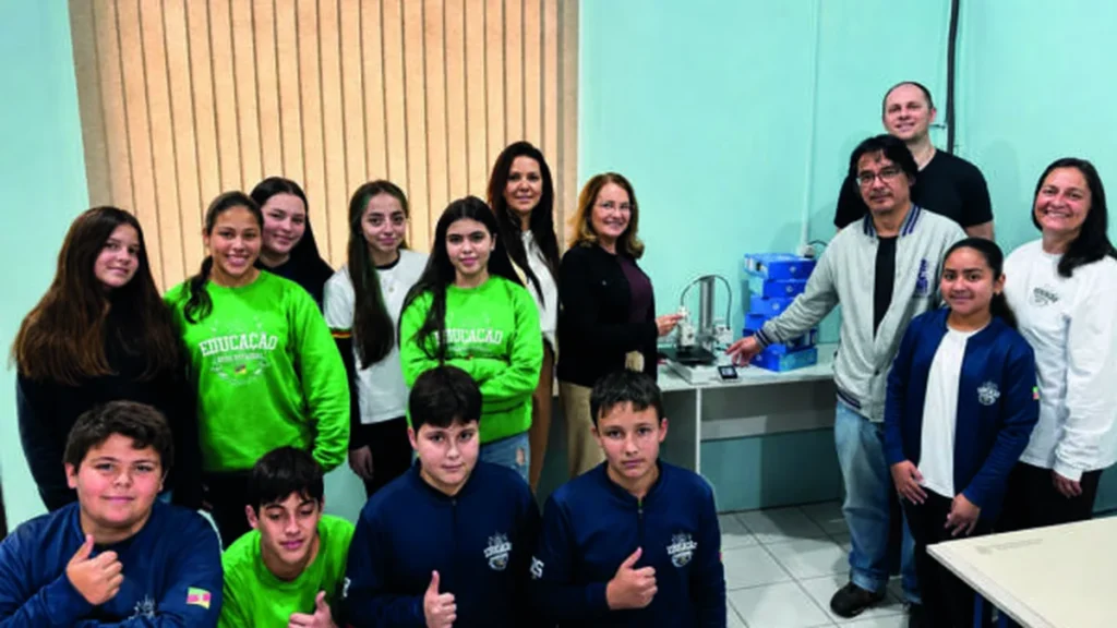 Escola Visconde do Rio Branco revoluciona ensino com Laboratório Maker e tecnologia 3D