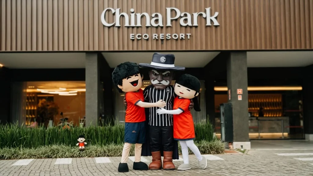 Rio Branco e China Park firmam parceria que une futebol e turismo capixaba