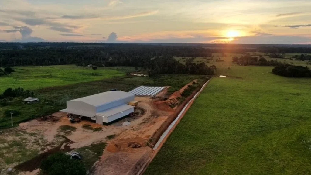 Construção e indústria de alimentos impulsionam 73,2% da economia industrial do Acre