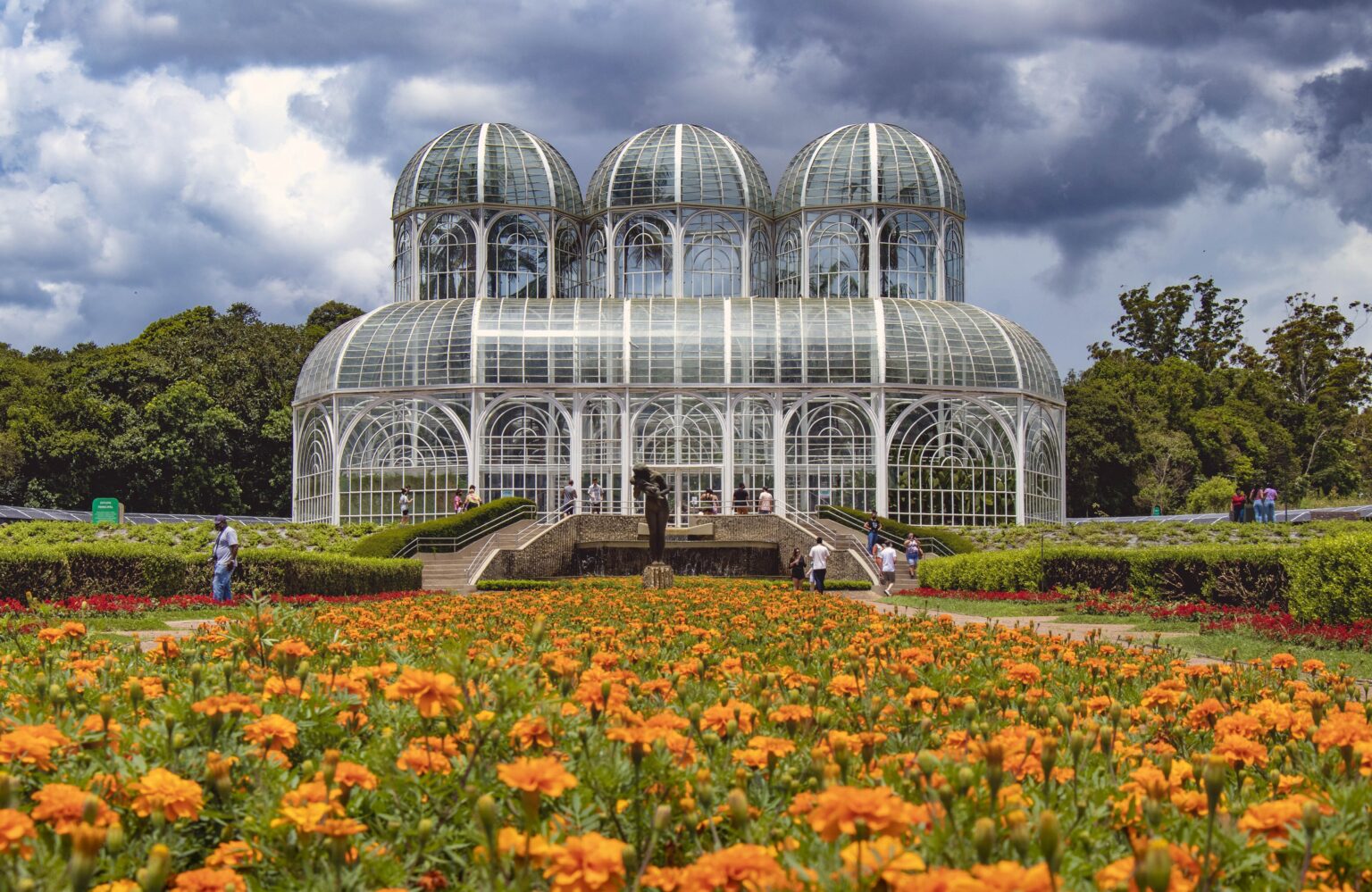 Verão em Curitiba: Atrações Imperdíveis para Turismo e Cultura Verão em Curitiba: Atrações Imperdíveis para Turismo e Cultura