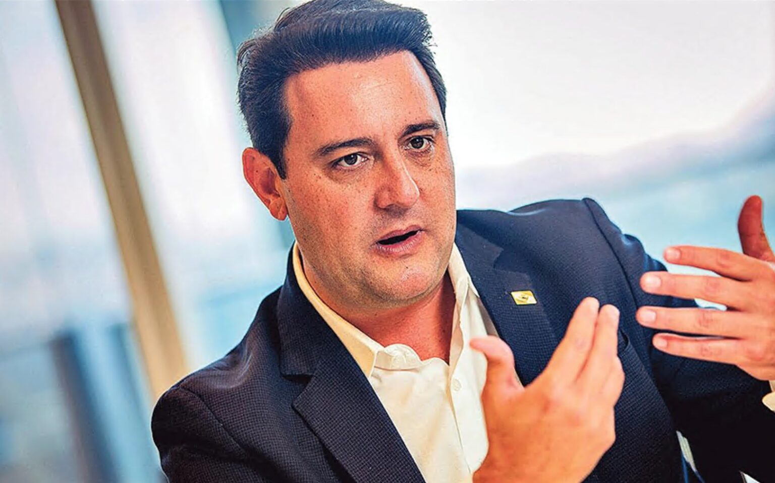 Ratinho Jr. Defende Indulto a Bolsonaro e Outros Condenados do 8 de Janeiro