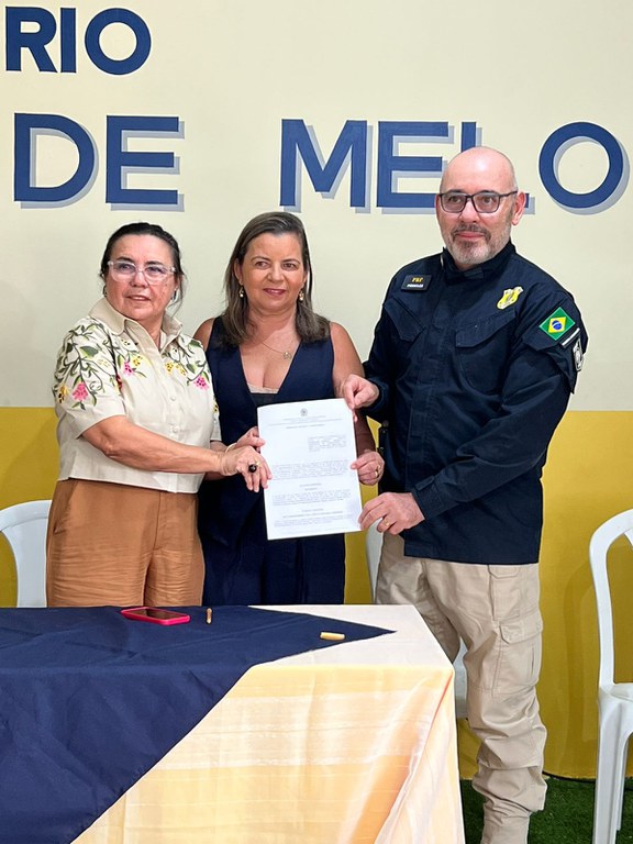 Aliança Estratégica: PRF e Parelhas/RN Ampliam o Projeto Educar para a Educação no Trânsito Aliança Estratégica: PRF e Parelhas/RN Ampliam o Projeto Educar para a Educação no Trânsito