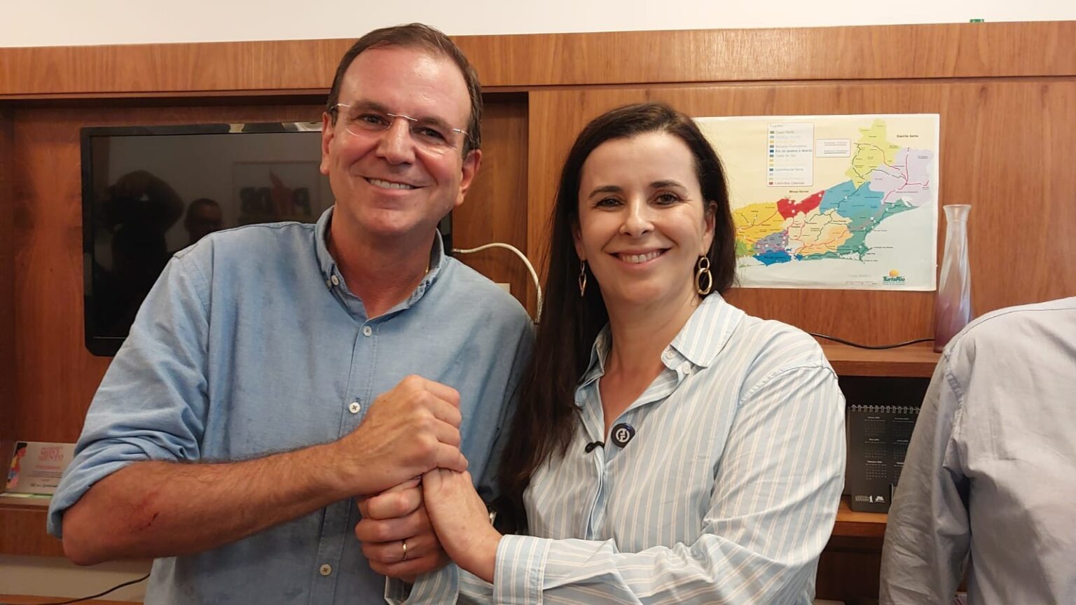 Apoio do MDB a Paes: Uma Aliança Inusitada no Cenário Político do Rio Apoio do MDB a Paes: Uma Aliança Inusitada no Cenário Político do Rio
