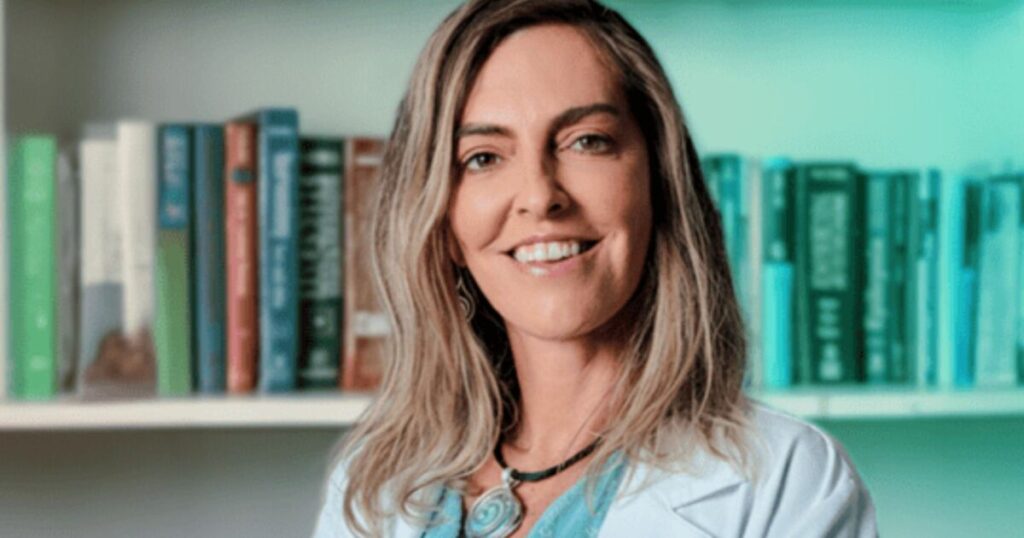 Conheça Tatiana Coelho: Pioneira na Pesquisa da Cura da Tetraplegia Conheça Tatiana Coelho: Pioneira na Pesquisa da Cura da Tetraplegia