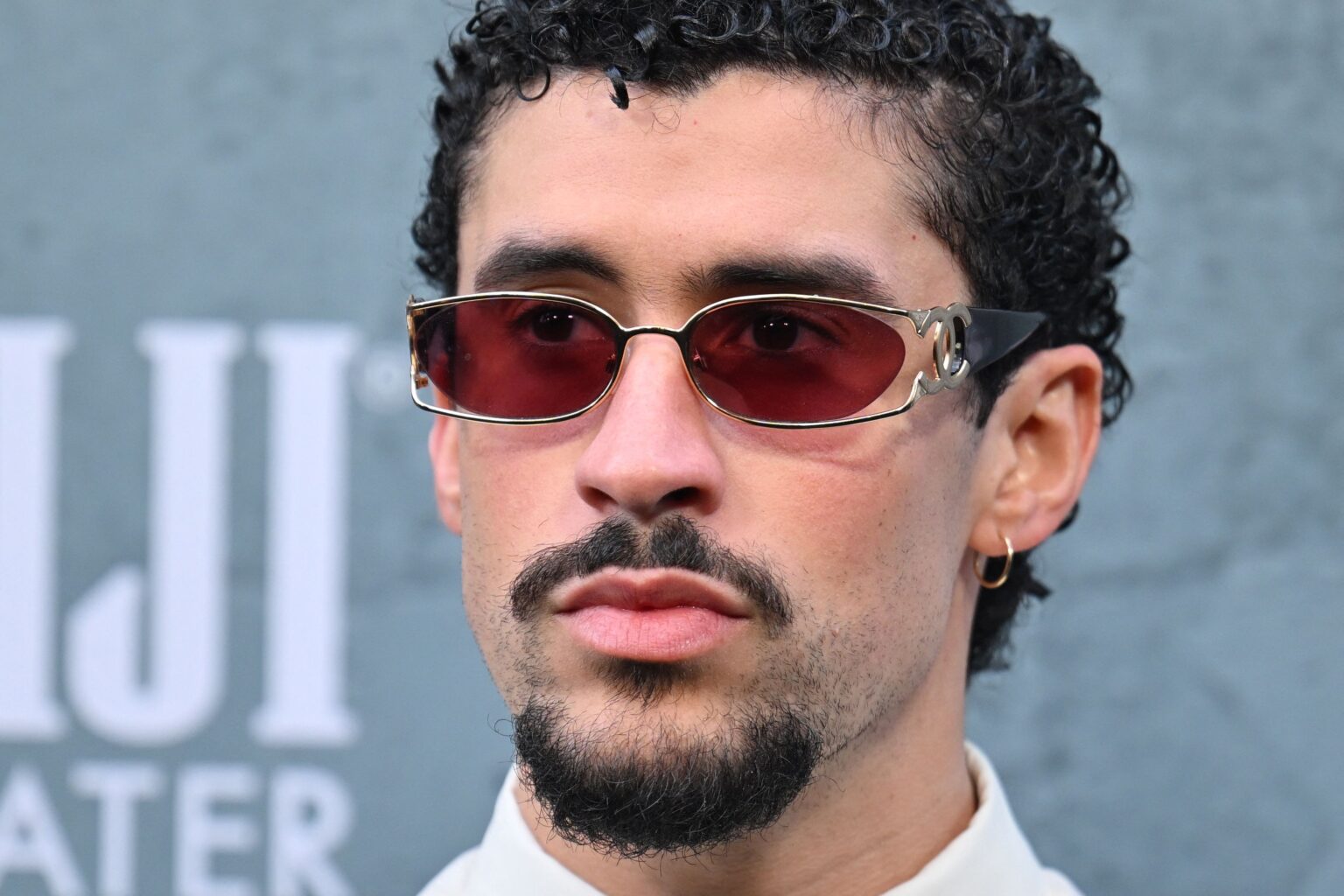 Entenda por que Bad Bunny não receberá cachê pelo show do intervalo do Super Bowl Entenda por que Bad Bunny não receberá cachê pelo show do intervalo do Super Bowl