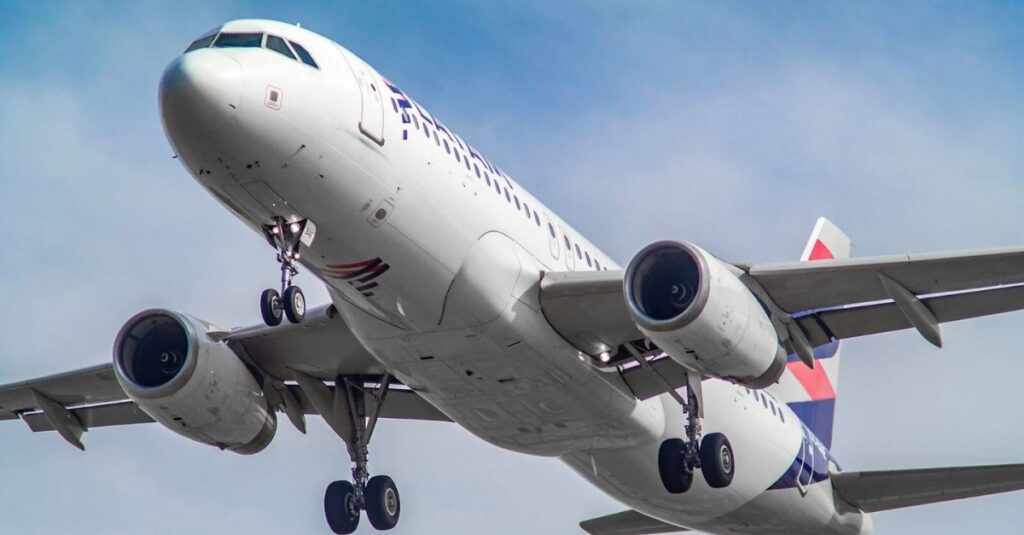 LATAM será a Companhia Aérea Oficial do Evento Todo Mundo no Rio 2026