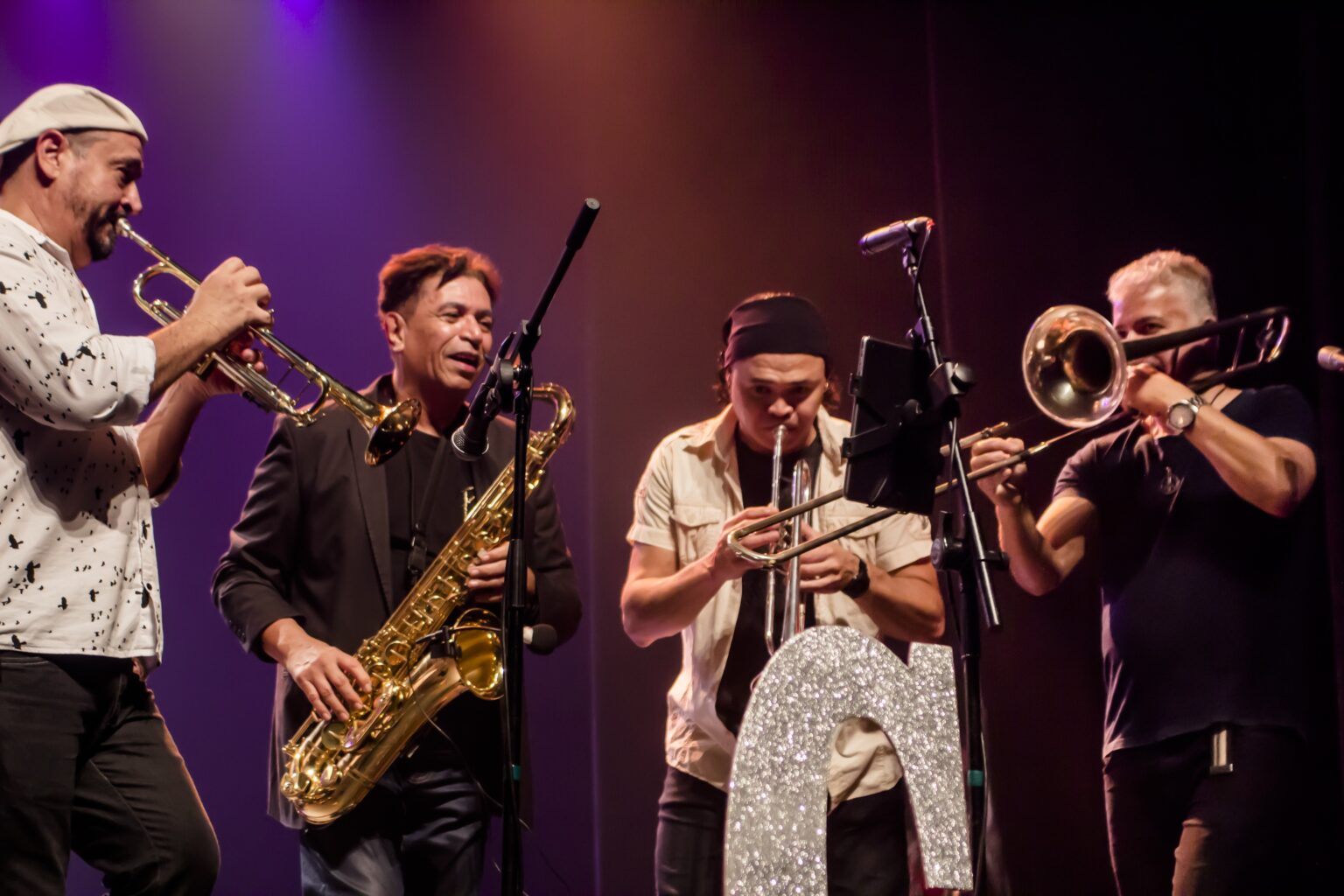 Shows Imperdíveis no Rio: Jazz, MPB e Rock para Fugir do Carnaval