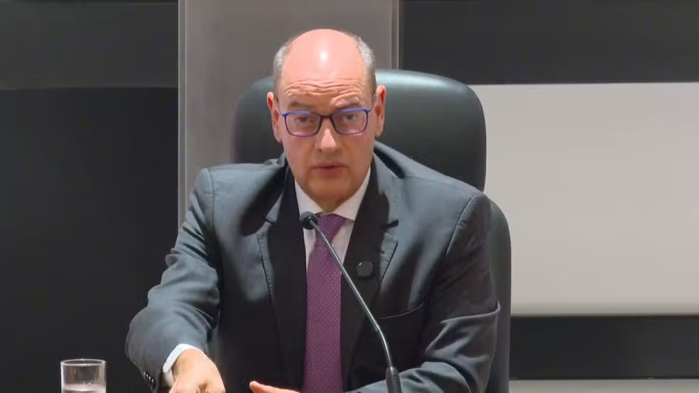 Governador Interino do Rio Indica Aliado de Paes para a Segurança Estadual