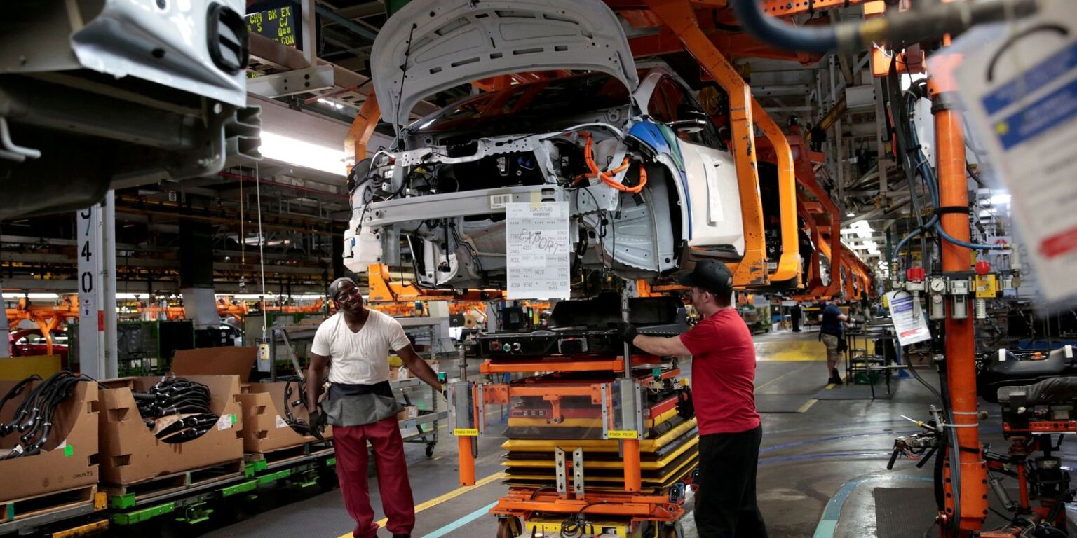Inflação da Indústria Apresenta Queda de 0,25% em Fevereiro