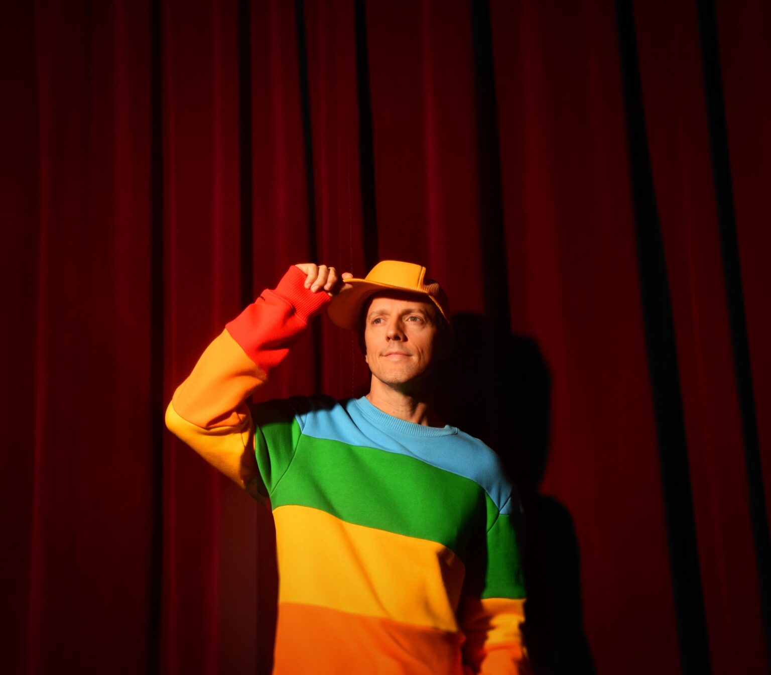 Jason Mraz Retorna ao Brasil Após 10 Anos e Se Define Como 'Pessimista Otimista'
