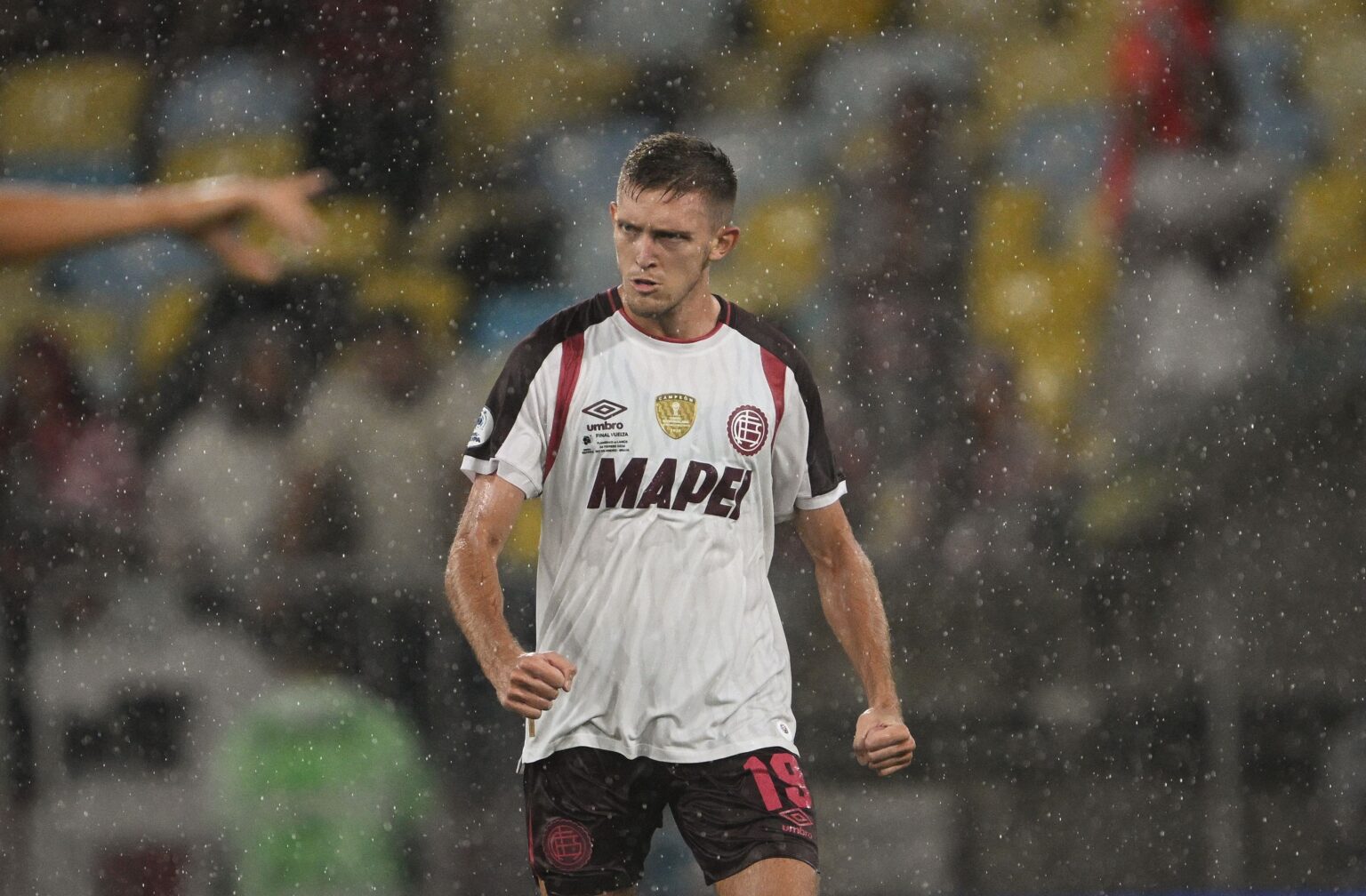 Rodrigo Castillo: A Maior Contratação da História do Fluminense e Algoz do Flamengo