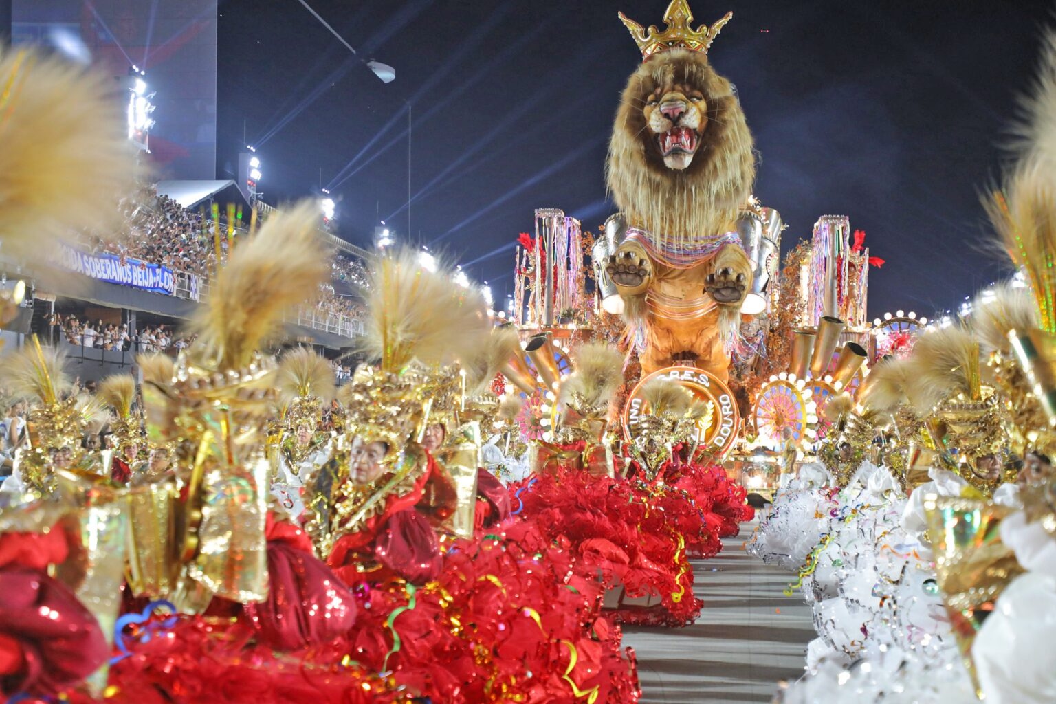 Acordo entre Escolas de Samba e Prefeitura garante Carnaval com 15 Agremiações até 2030