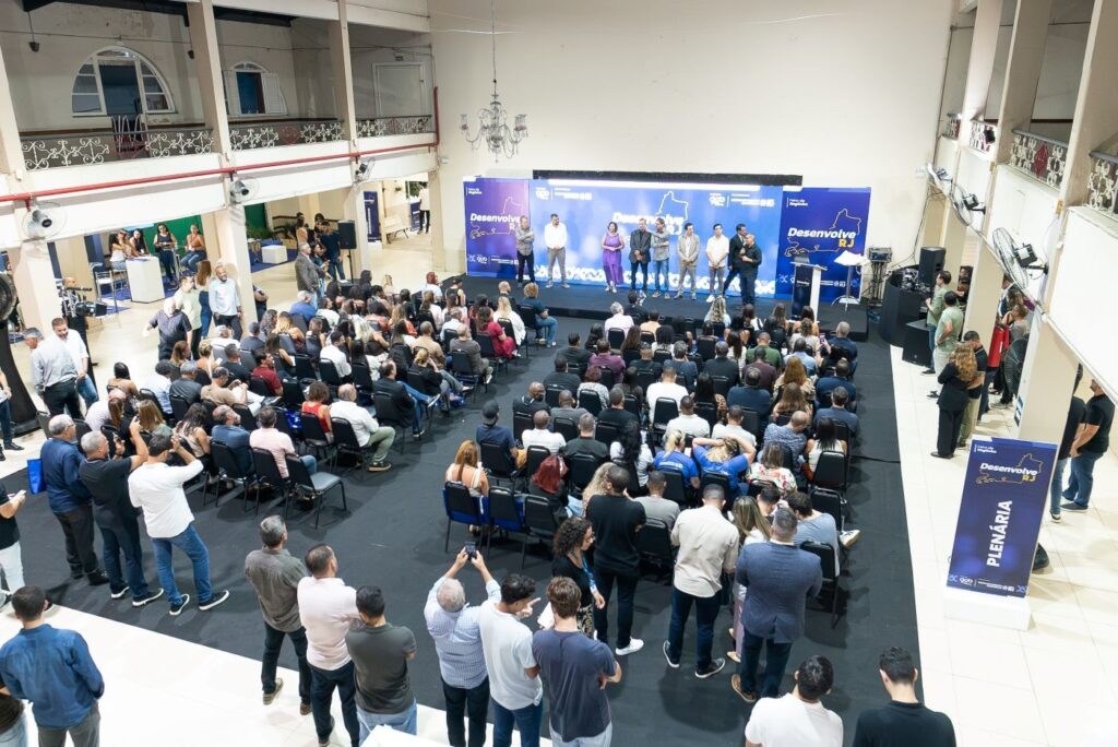 Desenvolve RJ: Fortalecendo a Economia Regional com Debates Estratégicos