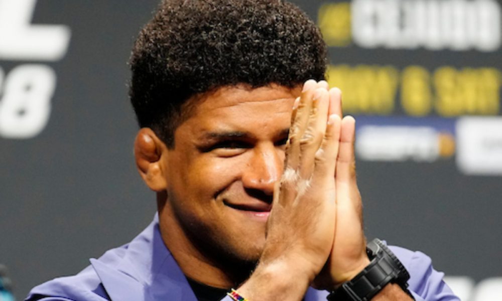 Gilbert Burns: Uma Despedida Emocionante e um Acolhimento Triunfal nos EUA Gilbert Burns: Uma Despedida Emocionante e um Acolhimento Triunfal nos EUA
