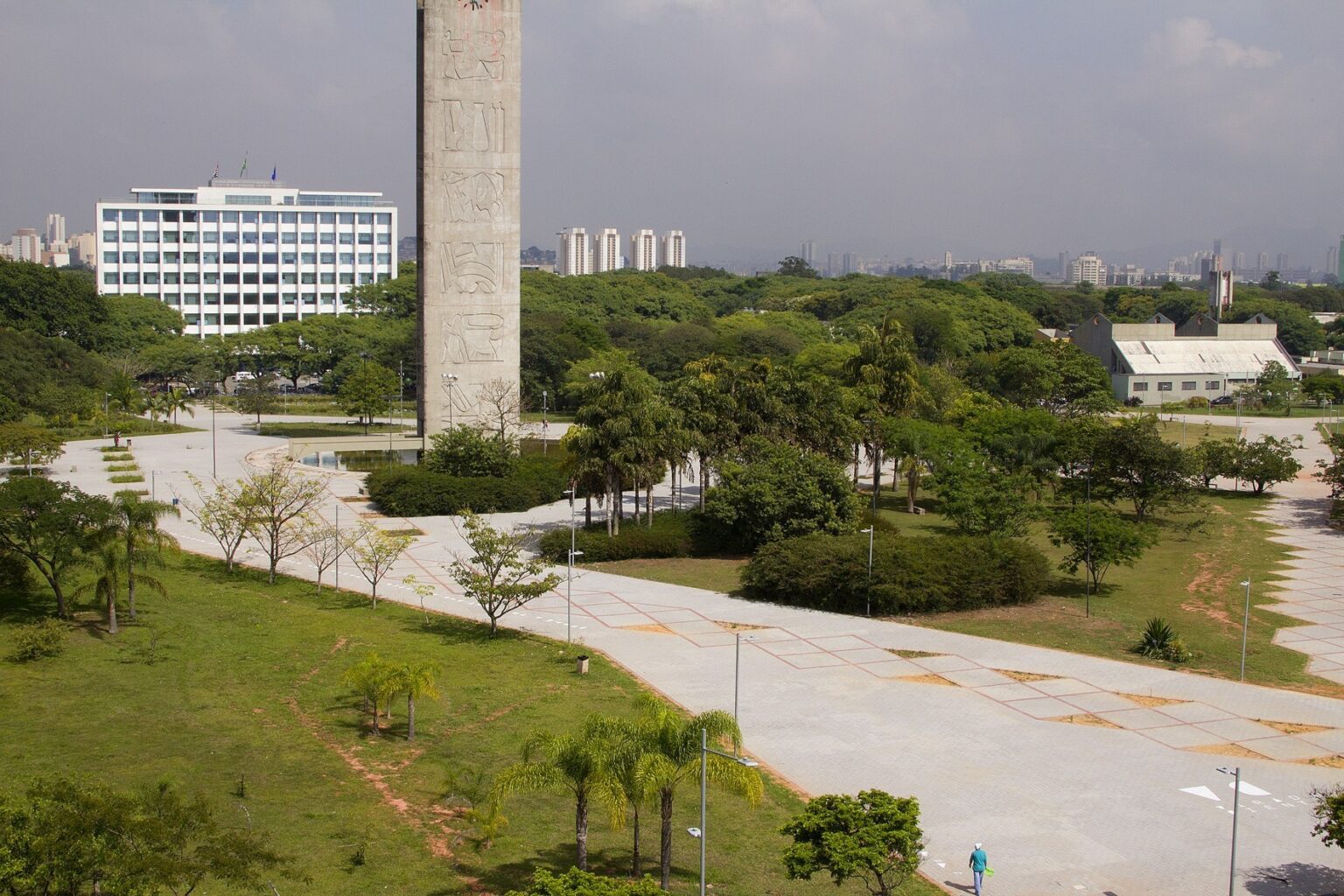 Greve nas Universidades: USP, UERJ e 50 Instituições Federais Paralisam Atividades