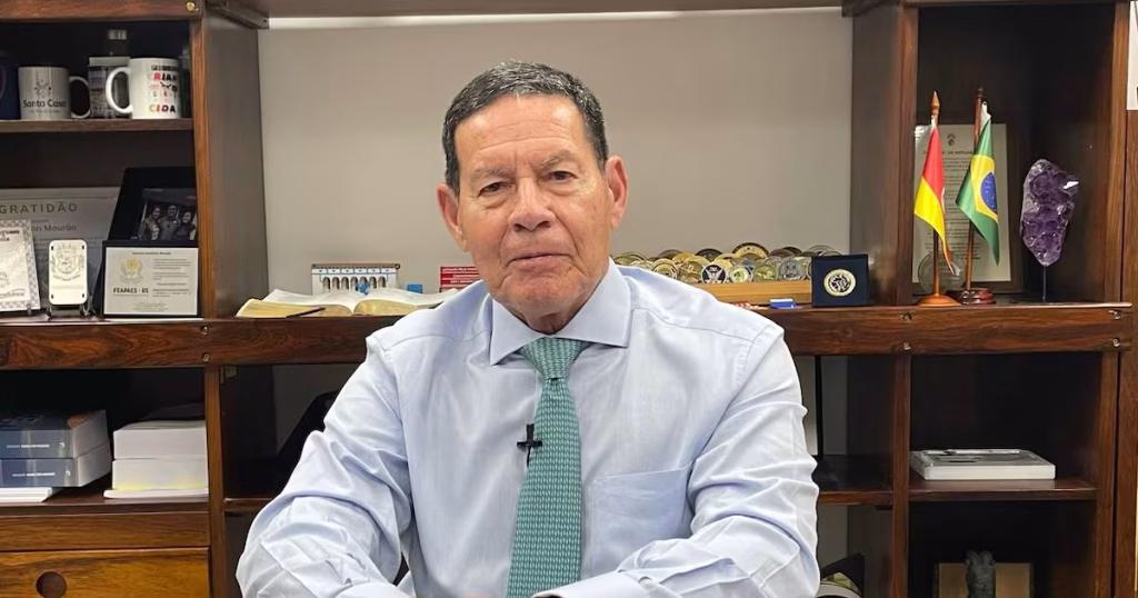 Mourão Contesta Nomeação de Messias ao STF: 'Militância Política em Favor do PT'