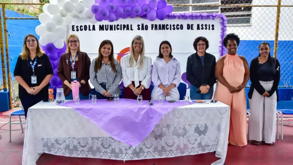 Programa Rio Lilás e Patrulha Maria da Penha promovem conscientização na Escola Municipal São Franci