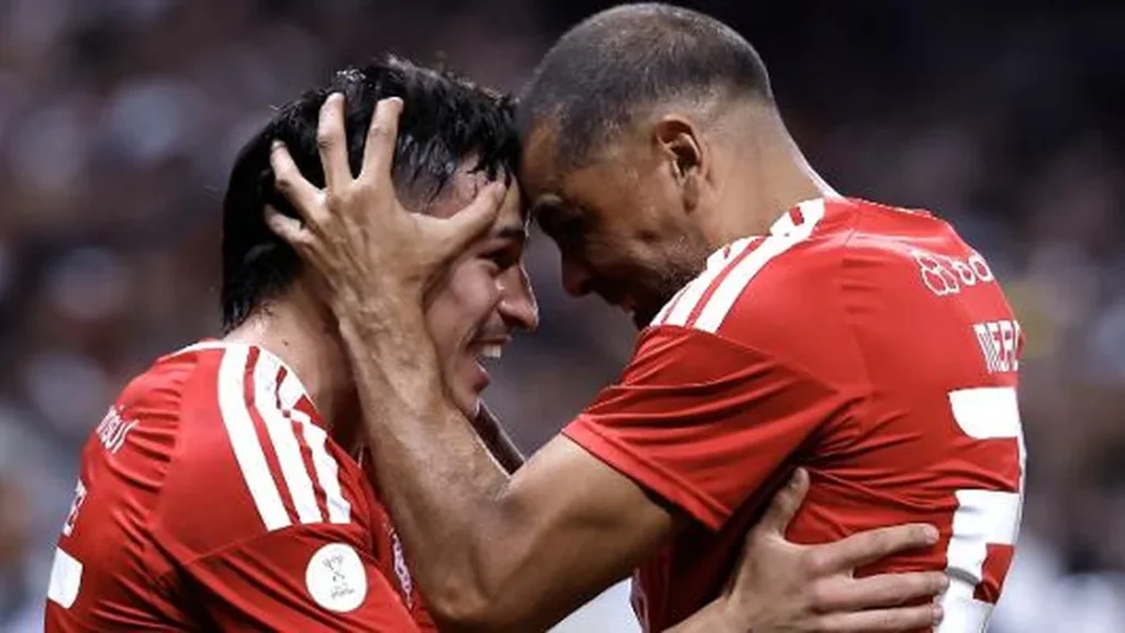 Corinthians vence, mas Inter avança na Copa do Brasil com empate no agregado