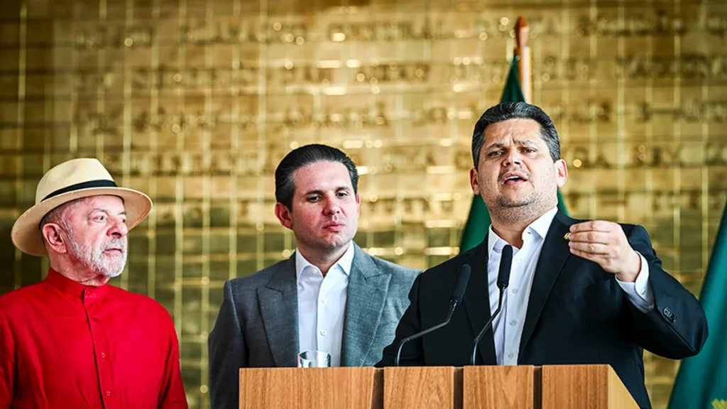 Davi Alcolumbre define prioridades do Congresso em encontro com Lula e Motta