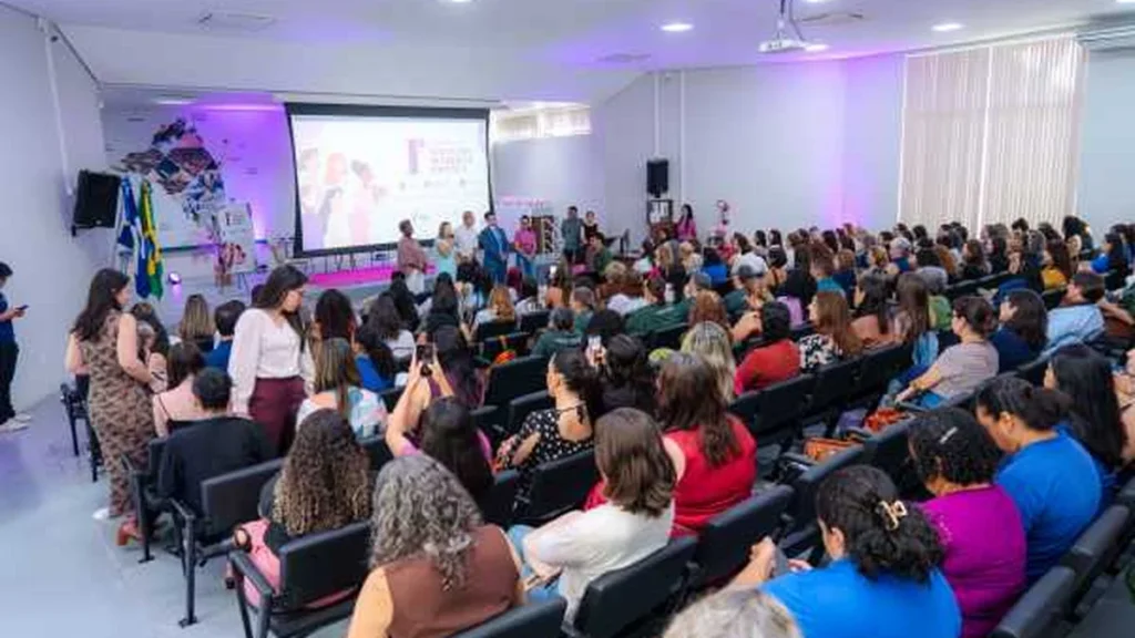 Lucas do Rio Verde reúne mais de 200 mulheres na 1ª Conferência da Semana da Mulher na Política