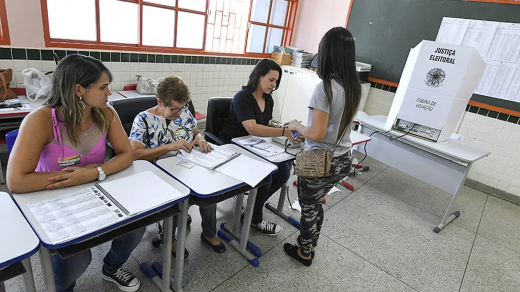 Brasil terá quase 2 milhões de mesários nas eleições de 2026, aponta Senado