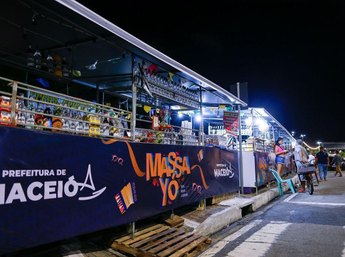 “Vendedores Ambulantes Aproveitam Renda Extra no São João Massayó 2025”