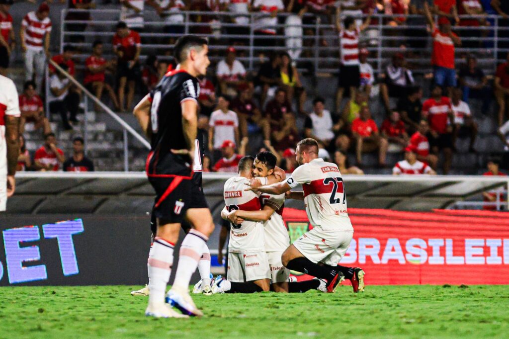 CRB Conquista Vitória Dramática sobre o Botafogo-SP: 3 a 2 Imagem do artigo