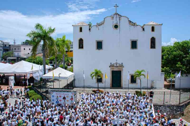 Cortejo Cultural em Louvor a Santo Amaro de Ipitanga Reúne Comunidade em Lauro de Freitas Cortejo Cultural em Louvor a Santo Amaro de Ipitanga Reúne Comunidade em Lauro de Freitas