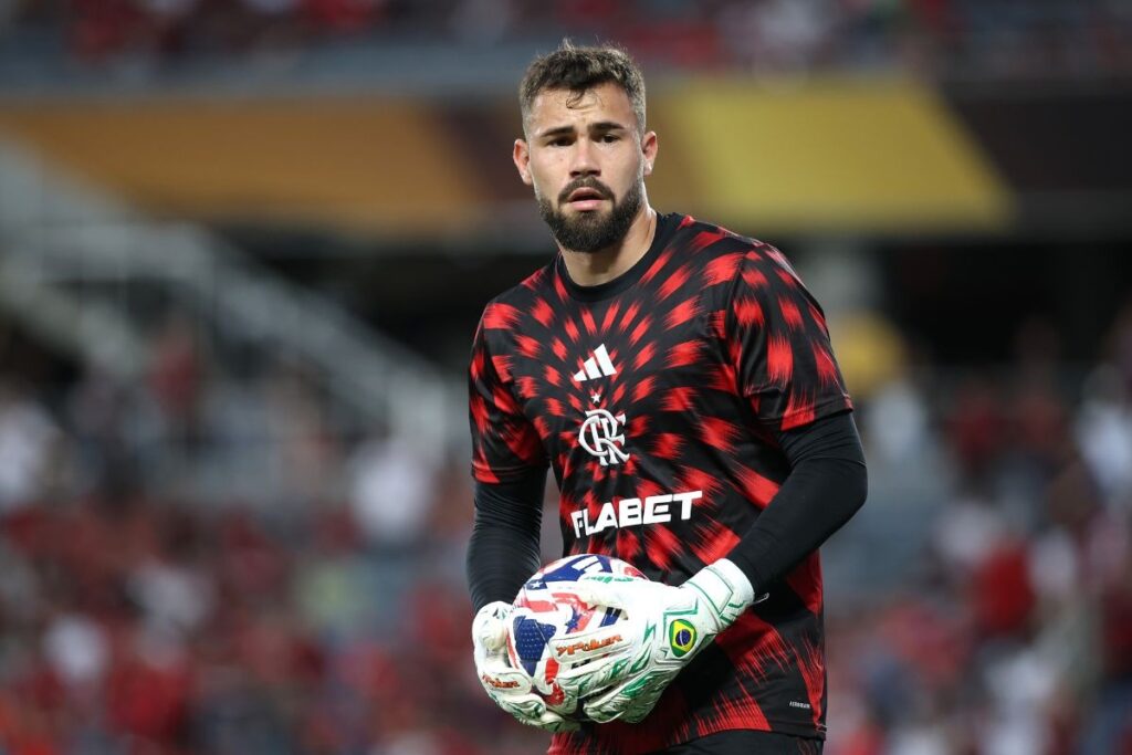 Cruzeiro Anuncia Chegada do Goleiro Matheus Cunha, Ex-Flamengo