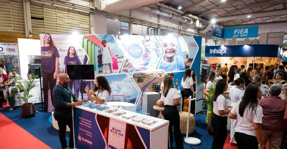 Governo de Alagoas Brilha na 13ª Feira dos Municípios Alagoanos Governo de Alagoas Brilha na 13ª Feira dos Municípios Alagoanos