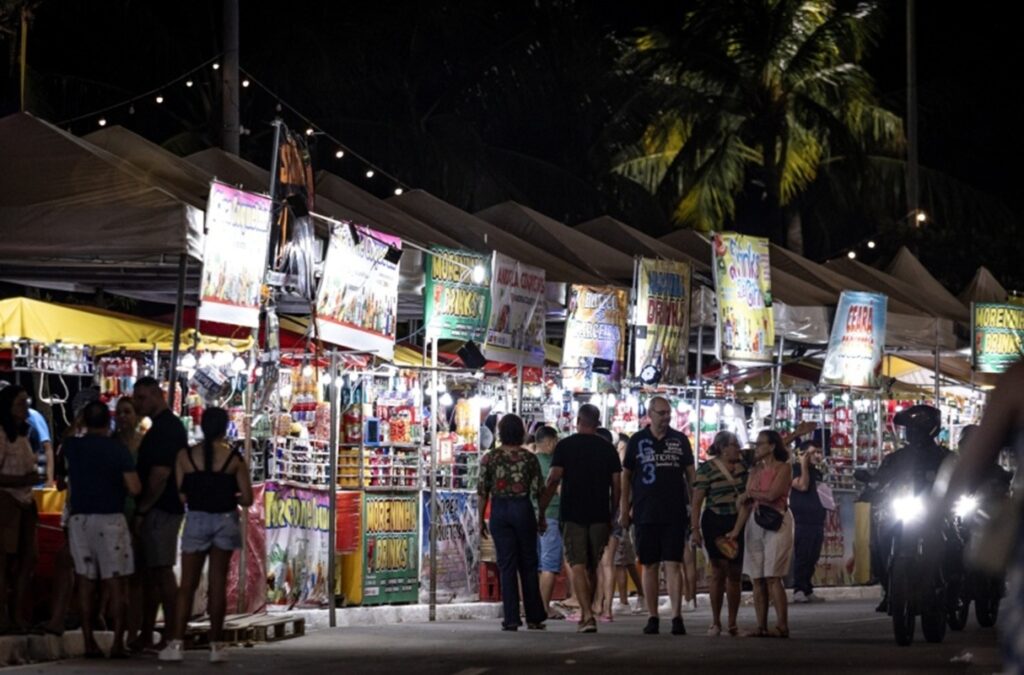 Massayó Verão: Oportunidade Econômica para Ambulantes em Maceió Massayó Verão: Oportunidade Econômica para Ambulantes em Maceió
